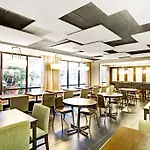 Hampton Inn Los Angeles Airport 