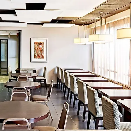 Hampton Inn Los Angeles Airport 