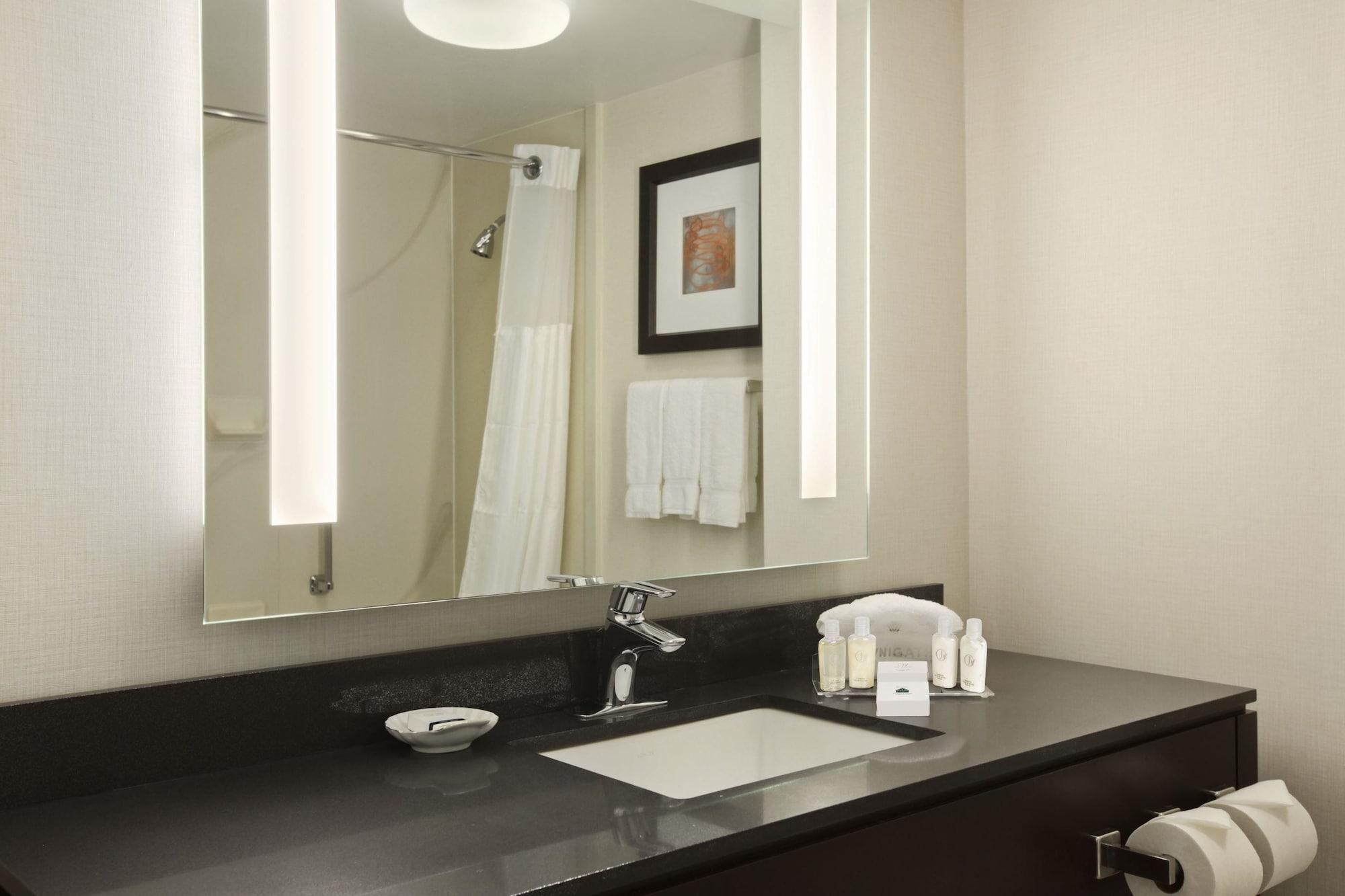 Hotel Hampton Angeles Airport