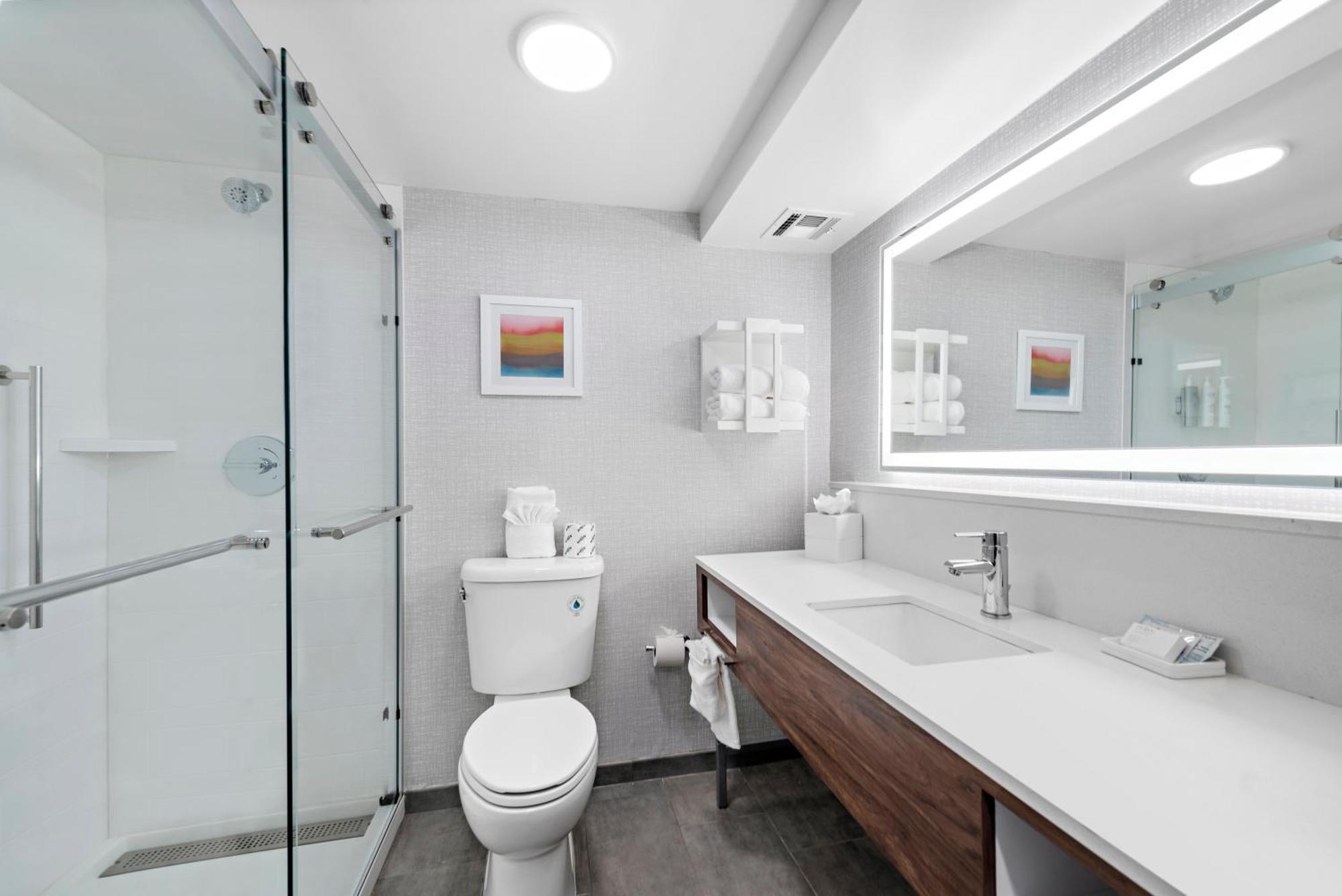 Hampton Angeles Airport 3* Lennox