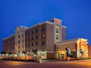 Hotel Hampton Angeles Airport 3*