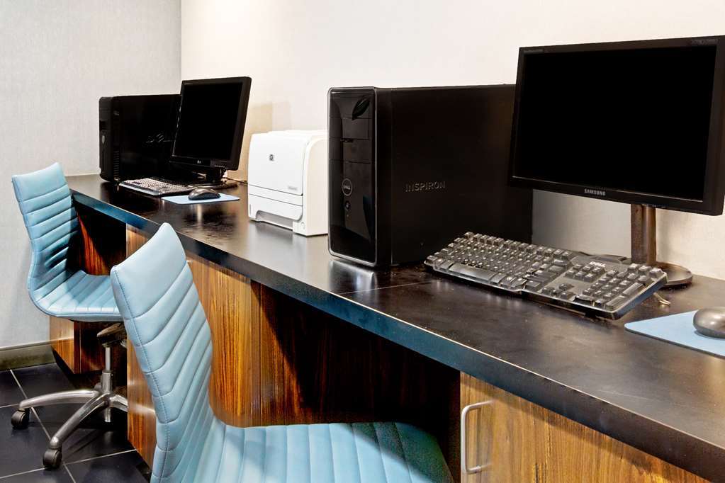Hotel Hampton Angeles Airport